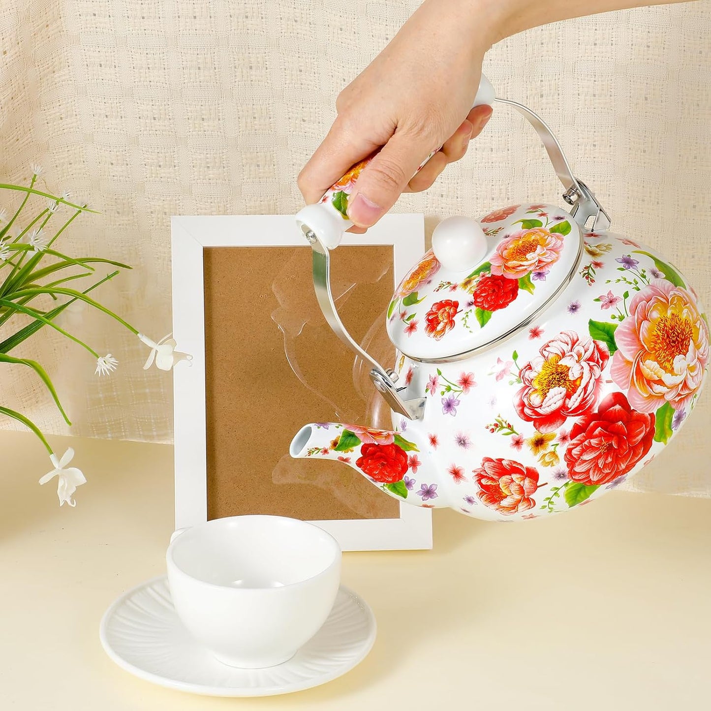 Enamel Teapot with Floral Pattern: A Blossoming Fusion of Style, Capacity, and Functionality