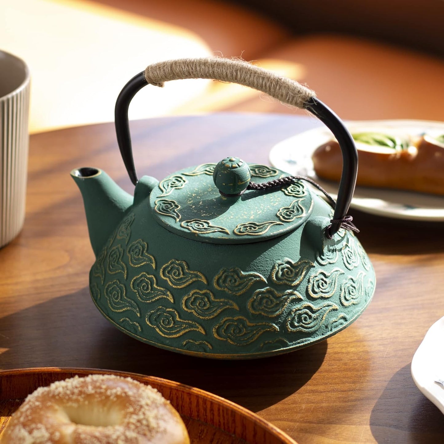 Green Cast Iron Teapot with Golden Cloud Pattern: A Symphony of Art, Function, and Tradition